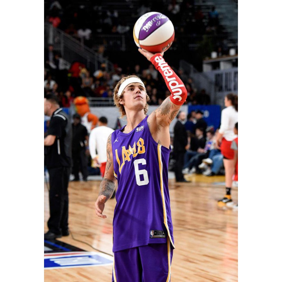 supreme sleeve basketball