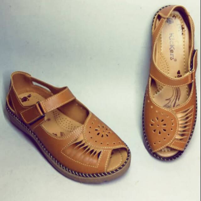 Sepatu wanita kickers model kipas warna coklat