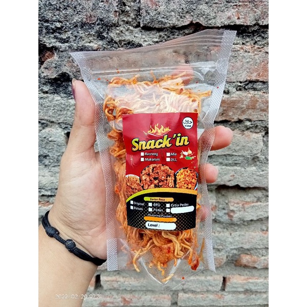 

(COD) MIE KRIUK PEDAS GURIH JAJANAN CEMILAN RINGAN MURAH