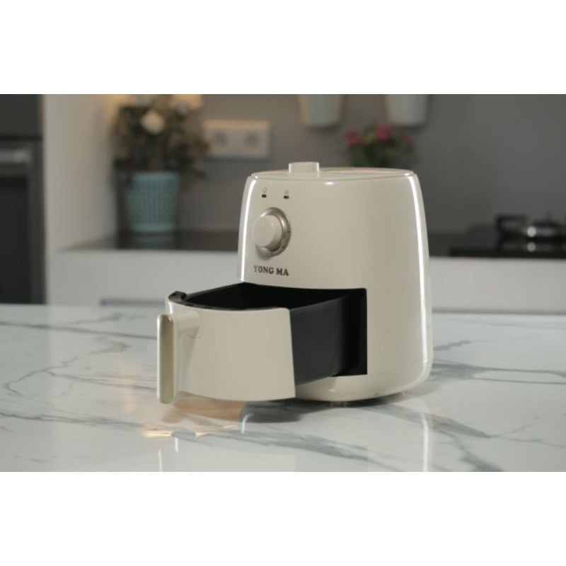 Yongma Air Fryer Magic Fryer YMF 101 (2.4 Liter) MURAH BANGET / GARANSI RESMI