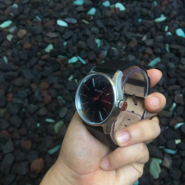 Jam tangan NIXON sentry Leather