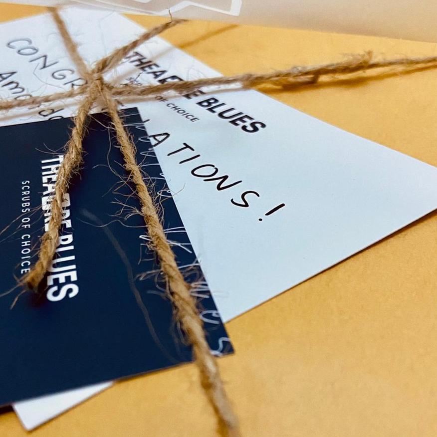 

✳ Gift Wrapping Packaging Theatre Blues (Notes Included) ♡