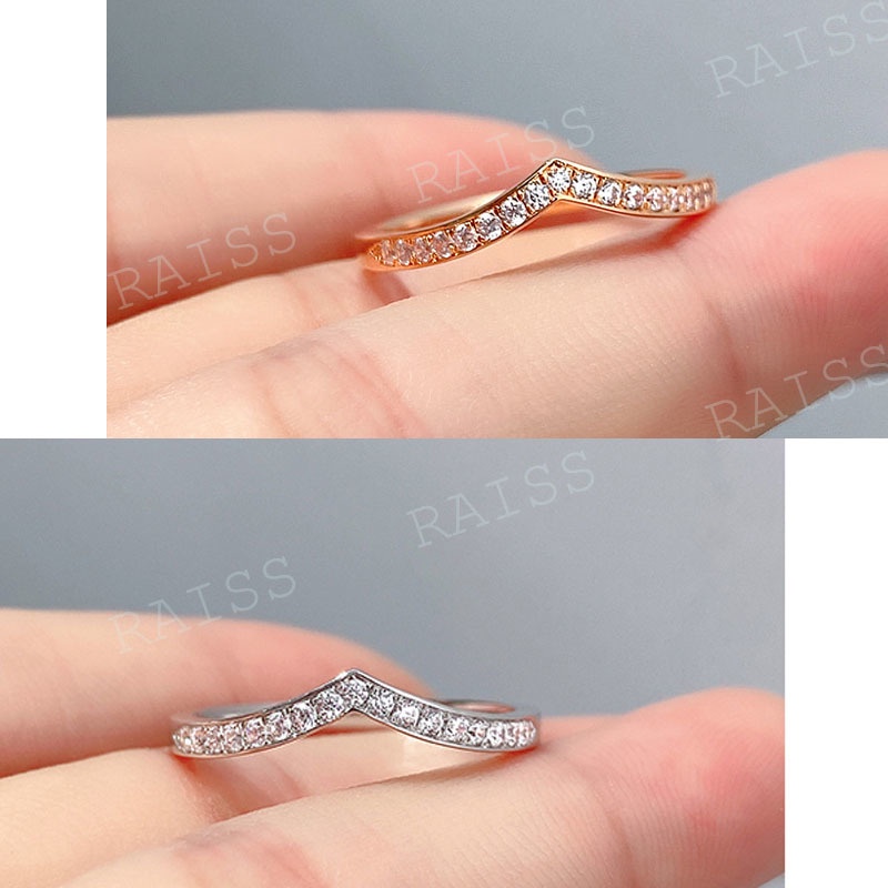 Cincin Fuji Titanium Anti Karat Lupis dfPerhiasan / Fuji Cincin Titanium Bentuk V Dengan Zircon Anti Pecah Untuk Wanita