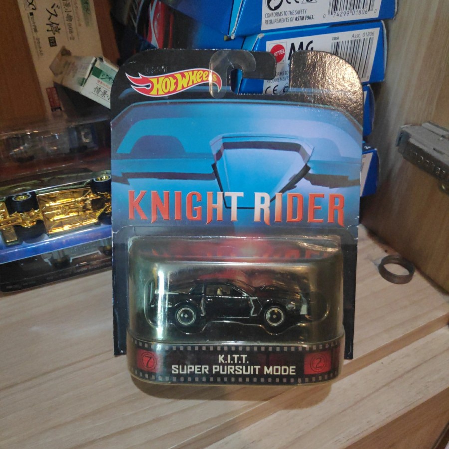 Hot Wheels Retro Entertainment Knight Rider KITT Super Pursuit Mode