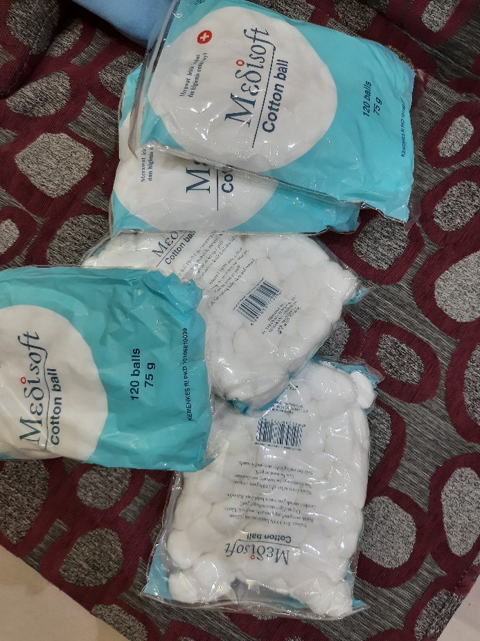 Medisoft Cotton Ball / Kapas Bulat Biru ( 1pack )