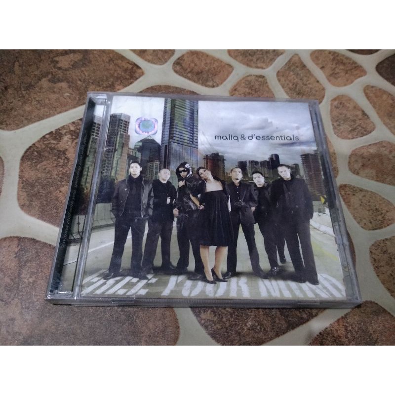 KASET CD ORIGINAL MALIQ D'ESSENTIALS