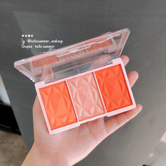 [ORI THAILAND] Kiss Beauty Charming Makeup Set Blush Highlighter