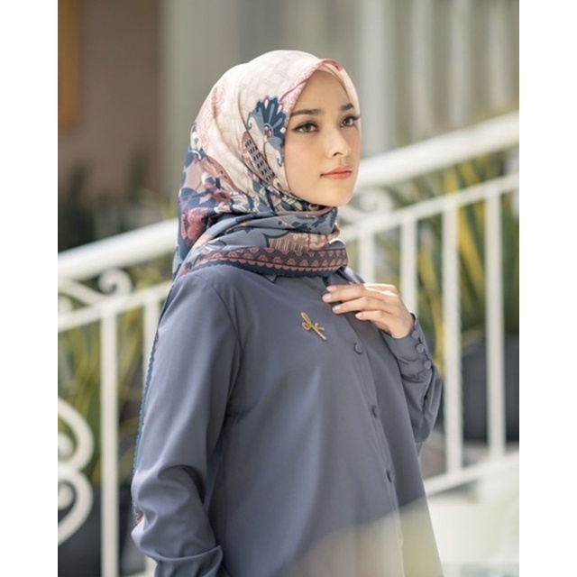 Wana Scarf in Twilight Blue by WEARING KLAMBY