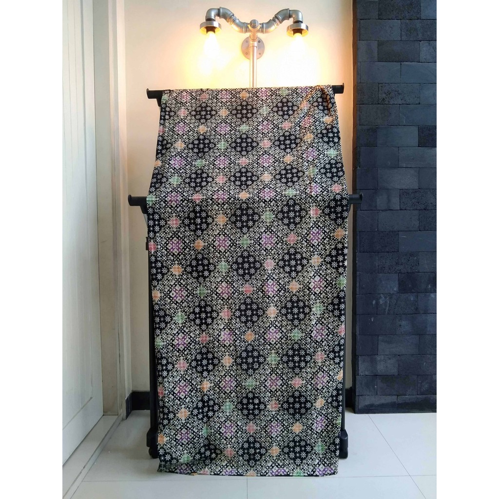 Kain Batik/ Kain Batik Lokal/ Kain Batik Motif Bunga Tanjung Tegelan Dan Bintang 2x1M