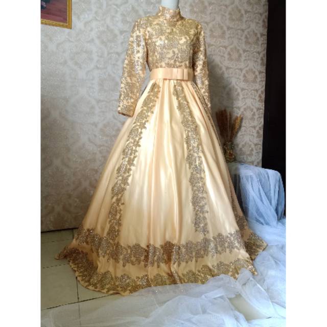 Gaun pengantin gold