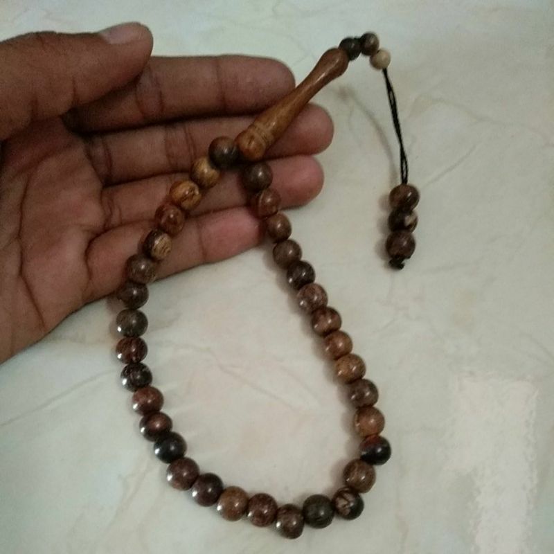 Tasbih kayu Gaharu super 33 butir asli kalimantan 8mm