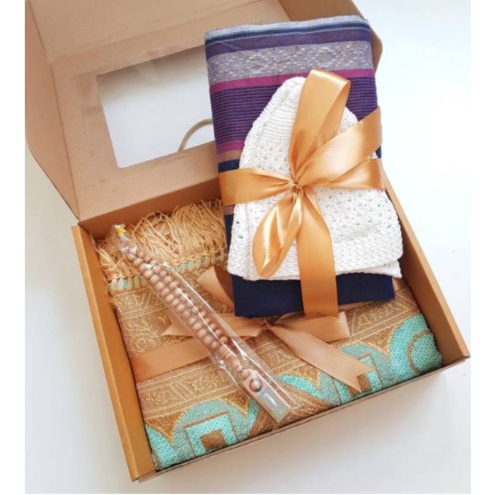 

[BARMSP] PAKET SAJADAH, SARUNG, PECI, TASBIH PACKING BOX HAMPERS NIKAH - ARF merah