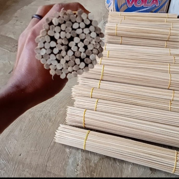 

TUSUK SATE BAMBU PER IKAT