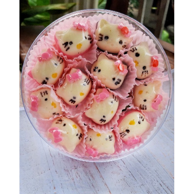 

Cokelat Karakter Hello Kitty