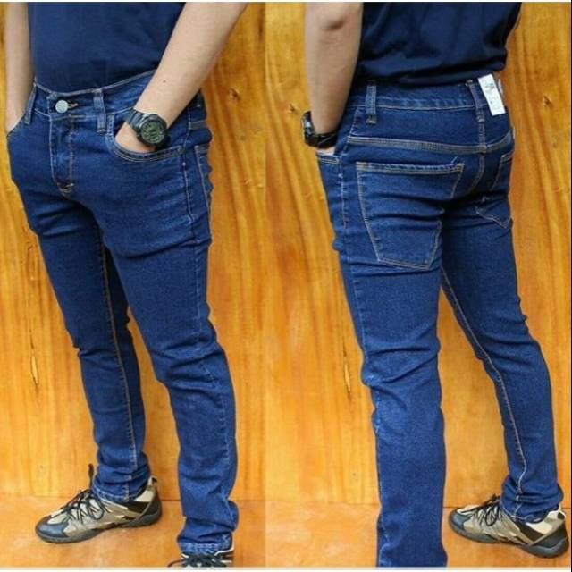 Q 437 Celana  levis  pria Tidak Luntur  dan nyaman dipakai 