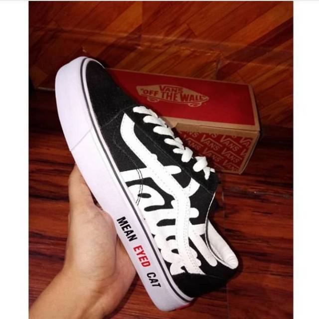 SEPATU CASUAL PRIA VANS PATTA (INSOLE DT)