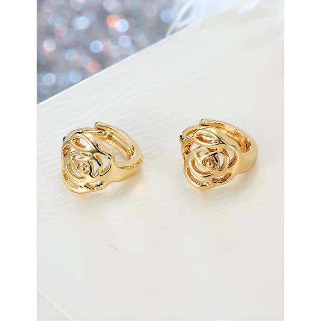 LRC Anting Tusuk Fashion Small Flower Stainless Steel Earring F66329