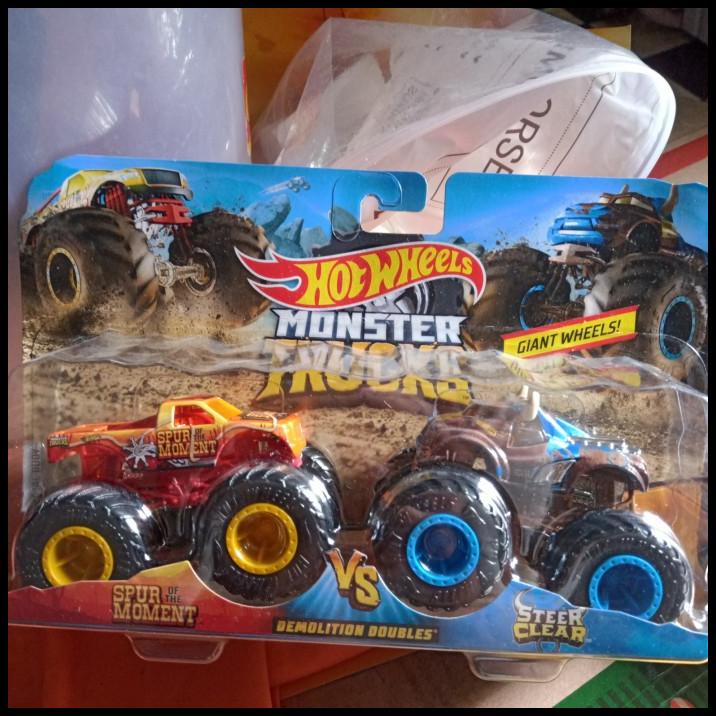 Hotwheels Hot Wheels Monster Truck Trucks Spur Moment Vs Steer Clear