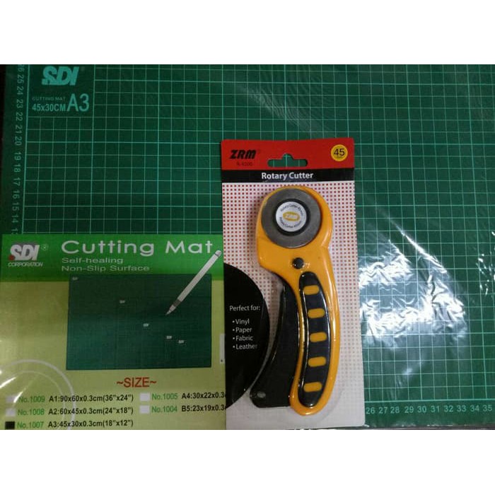 

Paket Cutting mat A3+ rotary cutter SDI Hot Promo!!
