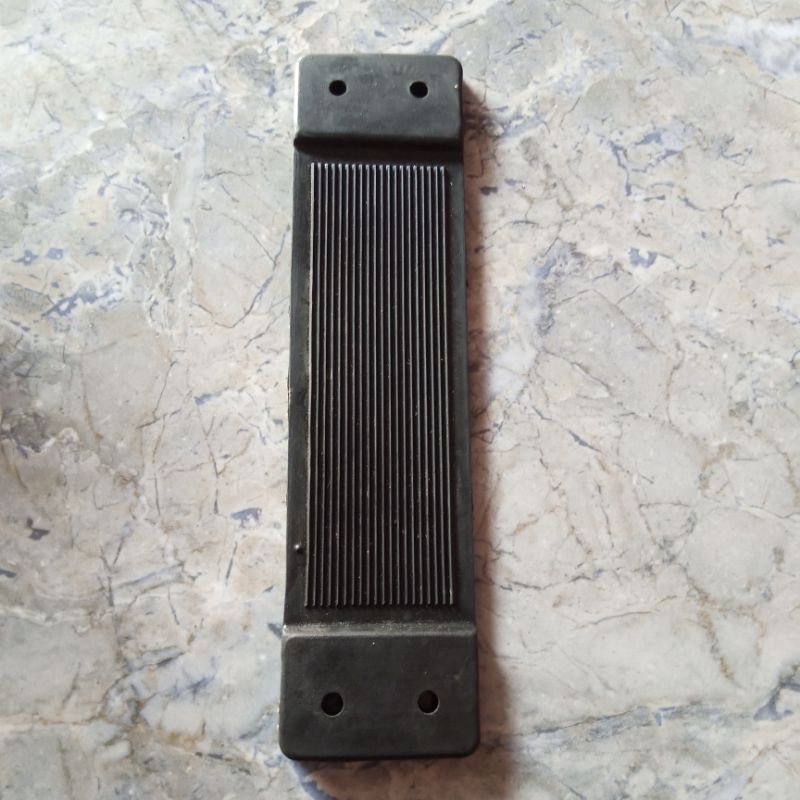 karet stoper pintu mobil SUZUKI KATANA JIMMY & CARRY original