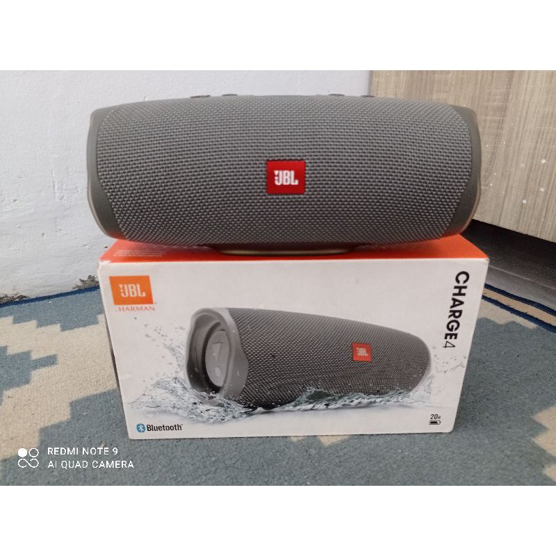 JBL charge 4 second