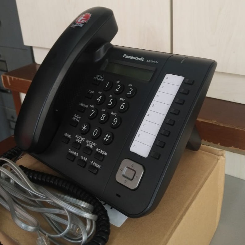 Telepon Panasonic KX-DT521- Hitam