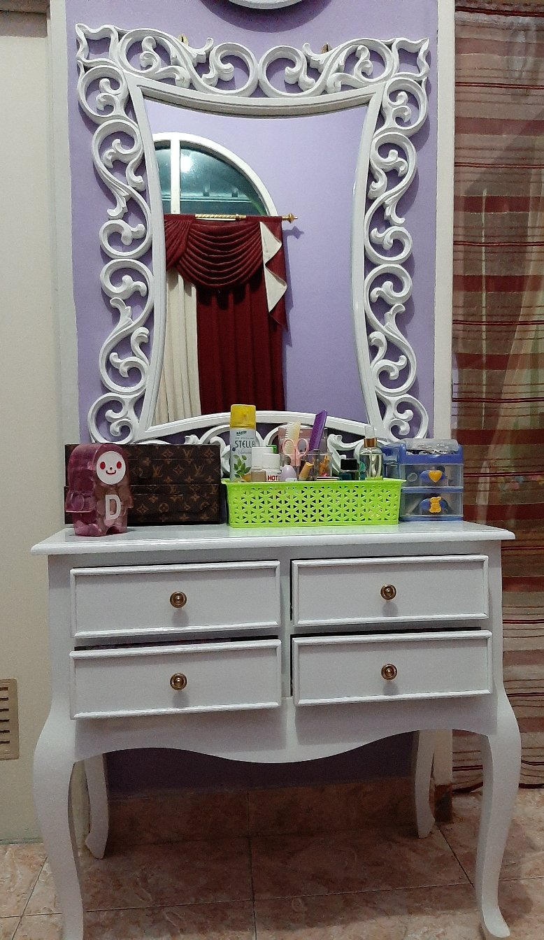 Meja Rias Minimalis Duco White Jati Mebel Jepara