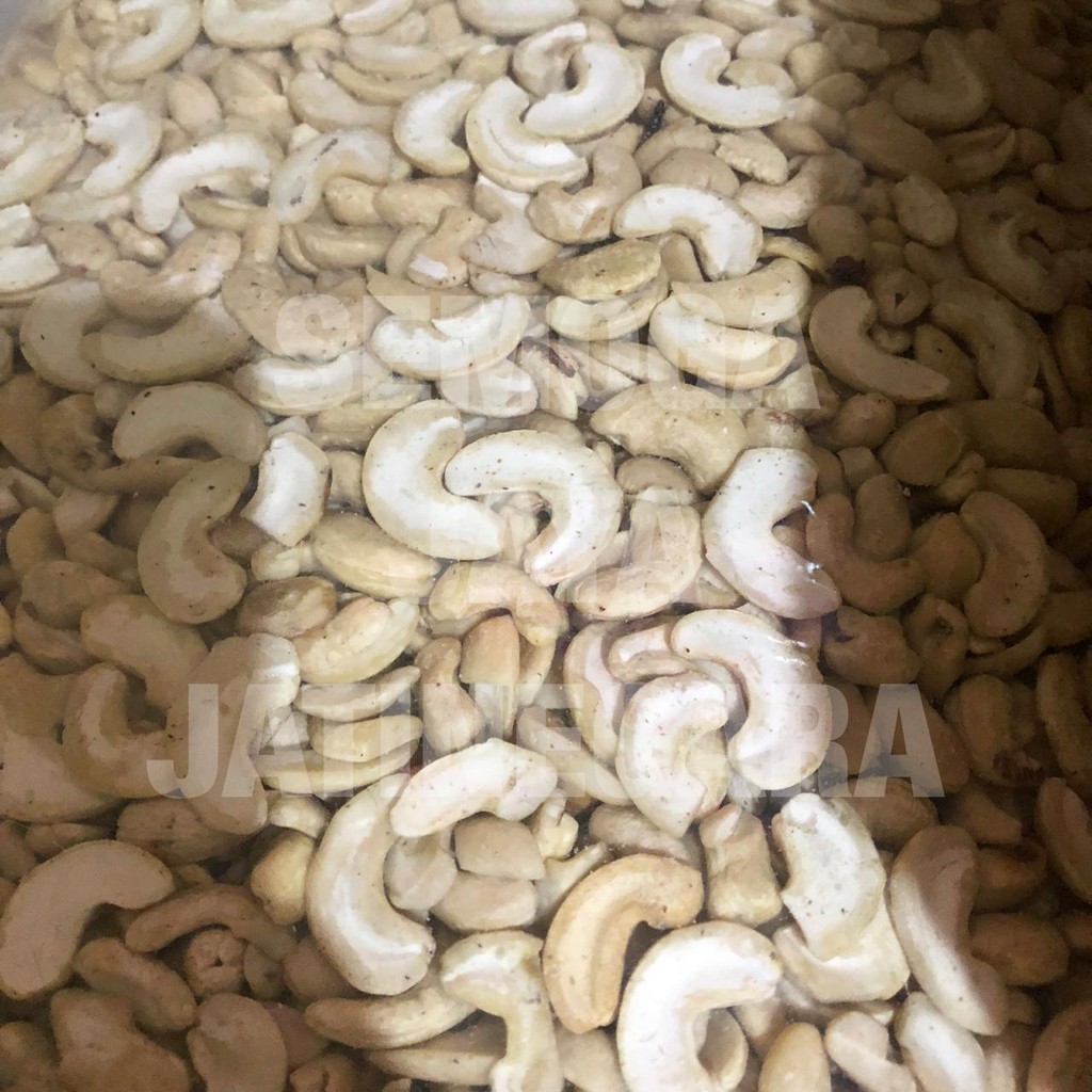 

Kacang Mede / Mete Mentah Belah 2 1Kg Murah