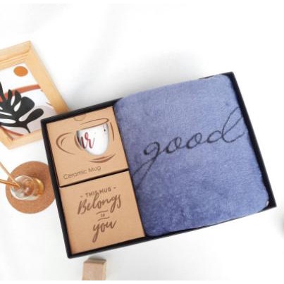 

GIFT BOX PREMIUM HAMPERS WEDDING KADO NIKAHAN KADO COUPLE KADO NIKAH