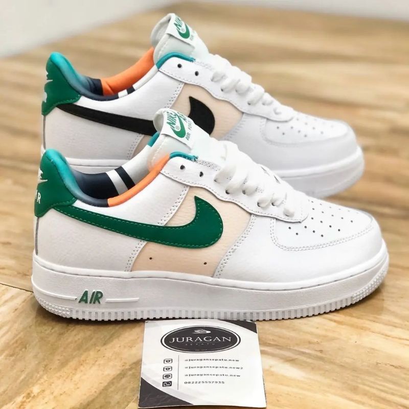 Nike Air Force 1 '07 LV8 EMB &quot;White/Malachite&quot;