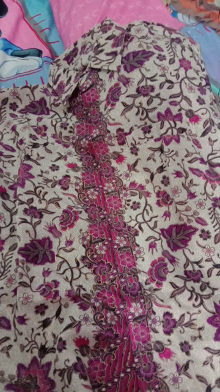 Lembayung.id / Kemeja Batik Lengan Pendek Seri Tanjung