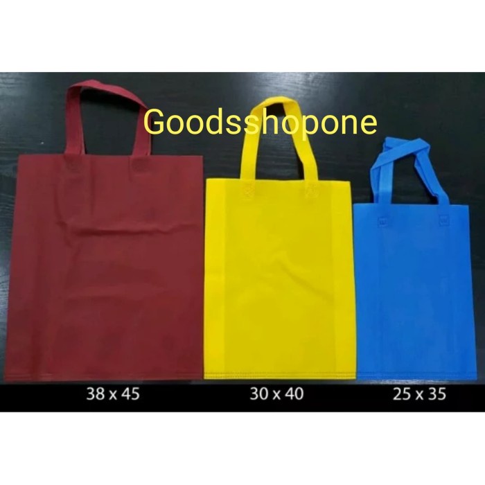 

✨ BISA COD ✨ Tas Kain/Spundbond/Goodie Bag Handle Lipat Samping Ukuran Besar Gomico