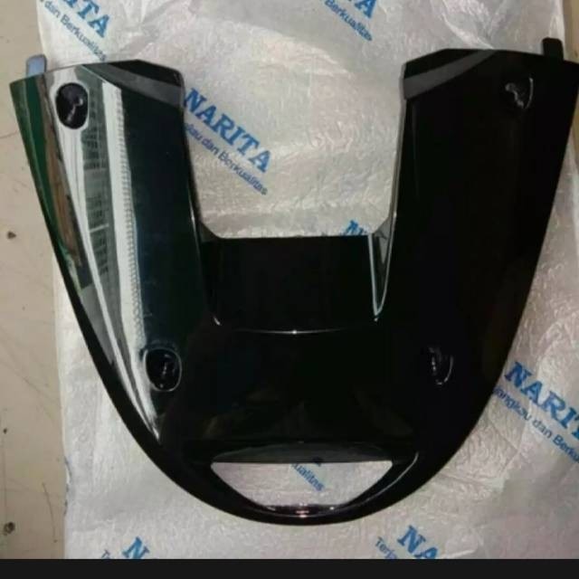 TUTUP ATAU SAMBUNGAN BODY BAWAH LAMPU BELAKANG VARIO 110 OLD