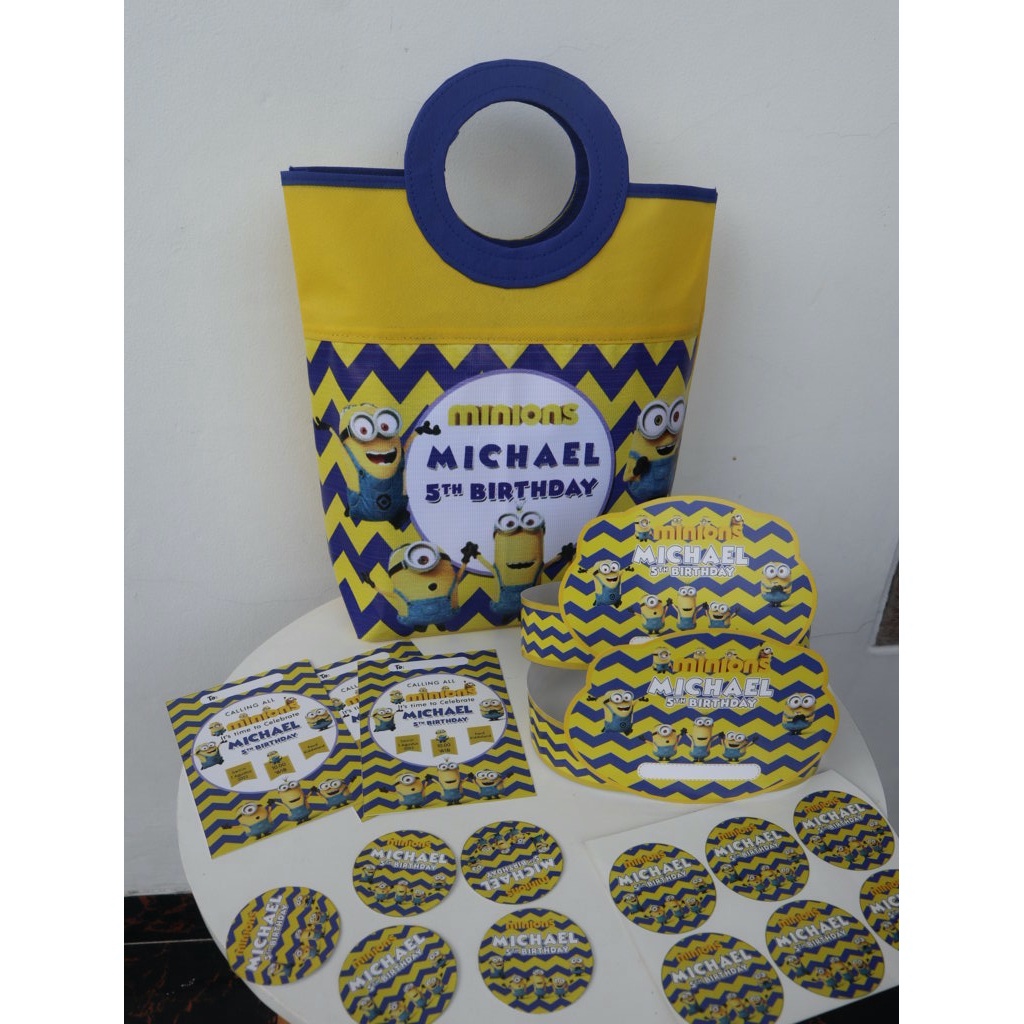 

Paket Tas Ulang Tahun Pegangan Bulat Tema Minion