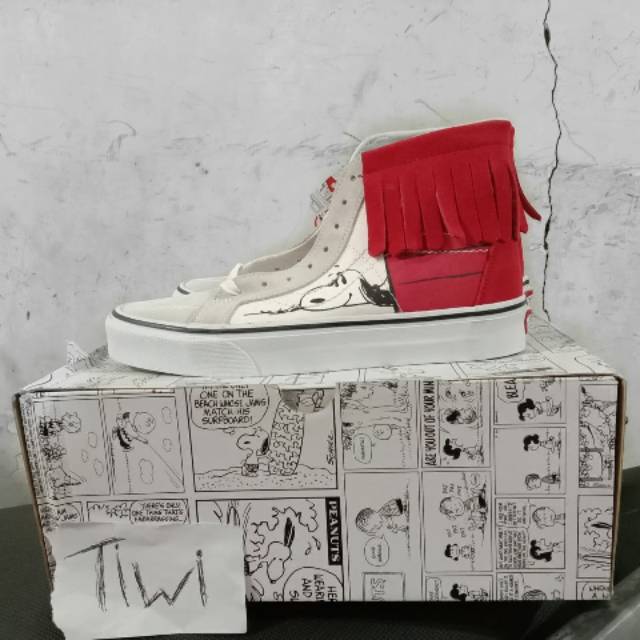 Vans x Peanuts Moc Dog House