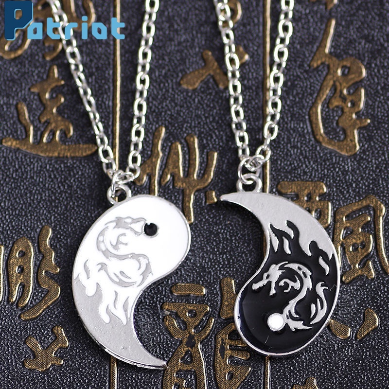 [ 2Pcs/Set Black And White Matching Tai Chi  Pendant Bracelets ][ Couple Necklaces Jewelry Accessories for Lover ]