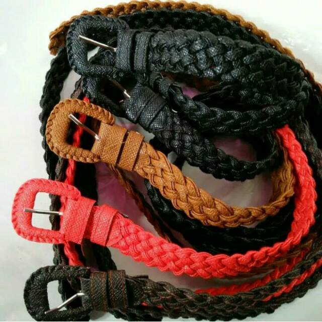 Sabuk gesper kepang wanita