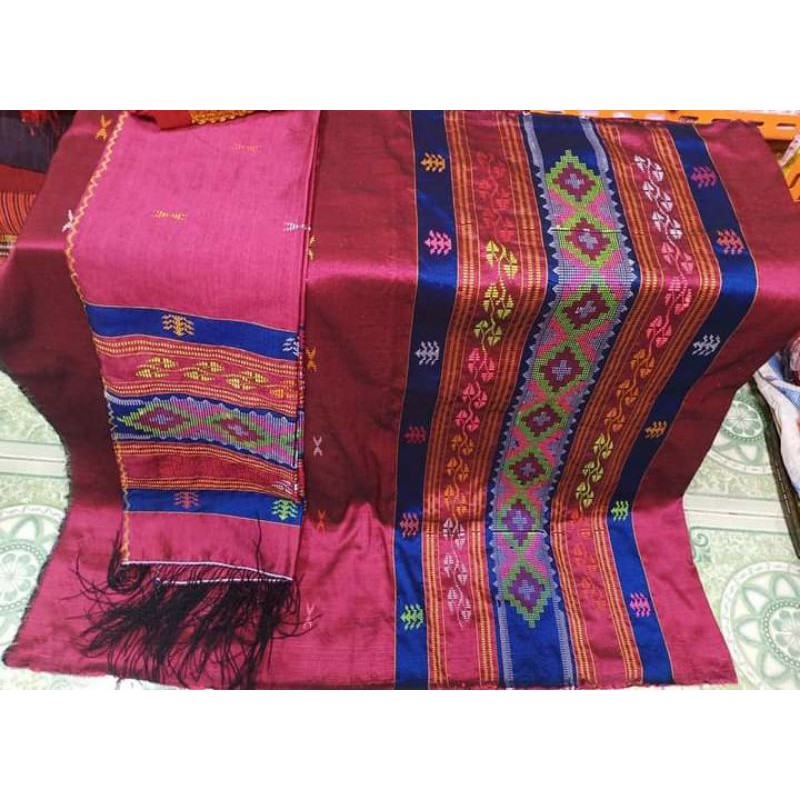 Sutra hongkong bahan kilat dan cantik ya say bikin jatuh hati...only  450 rb