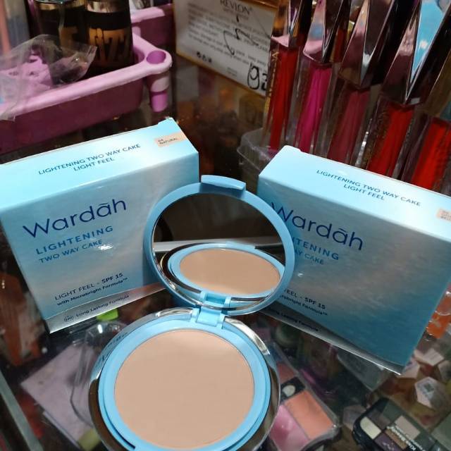 Bedak padat wardah