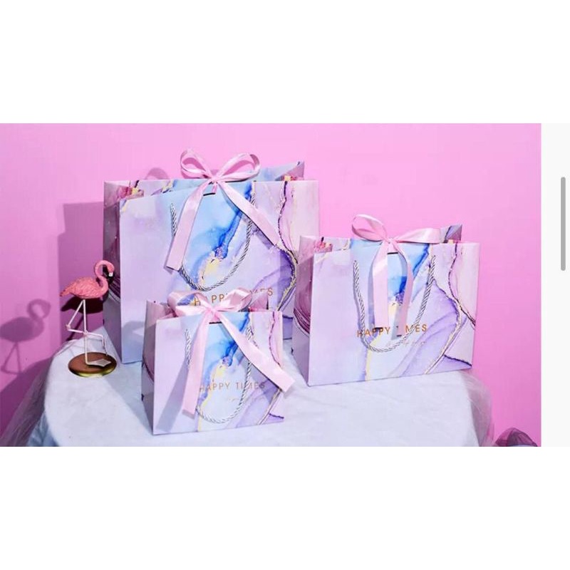 

Pembelian Kelipatan 10 pcs Paperbag Tas kado HAPPY UNGU L, M, S Tas Kertas Hadiah Goodie Bag Gift Bag Premium Bag Mewah