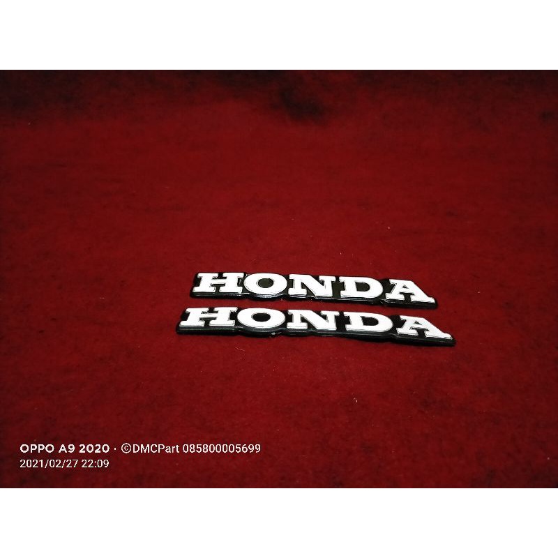 LOGO EMBLEM HONDA TANGKI TENGKI CB 125 ORI ORIGINAL WARNA PUTIH