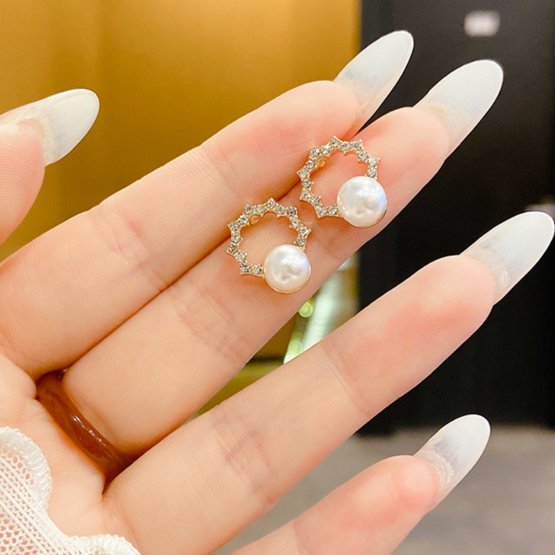 Anting Stud Gaya Retro Perancis Untuk Wanita