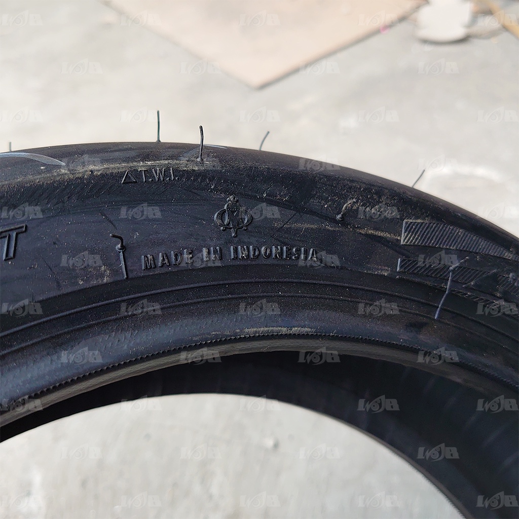 Maxxis 110/70-13 Victra S98 Front Ban Tubeless Depan Nmax Yamaha