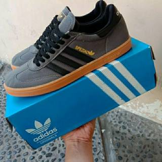 SANGAT MURAH  Sepatu  Adidas Spesial Kasual Cowok  Cewek 