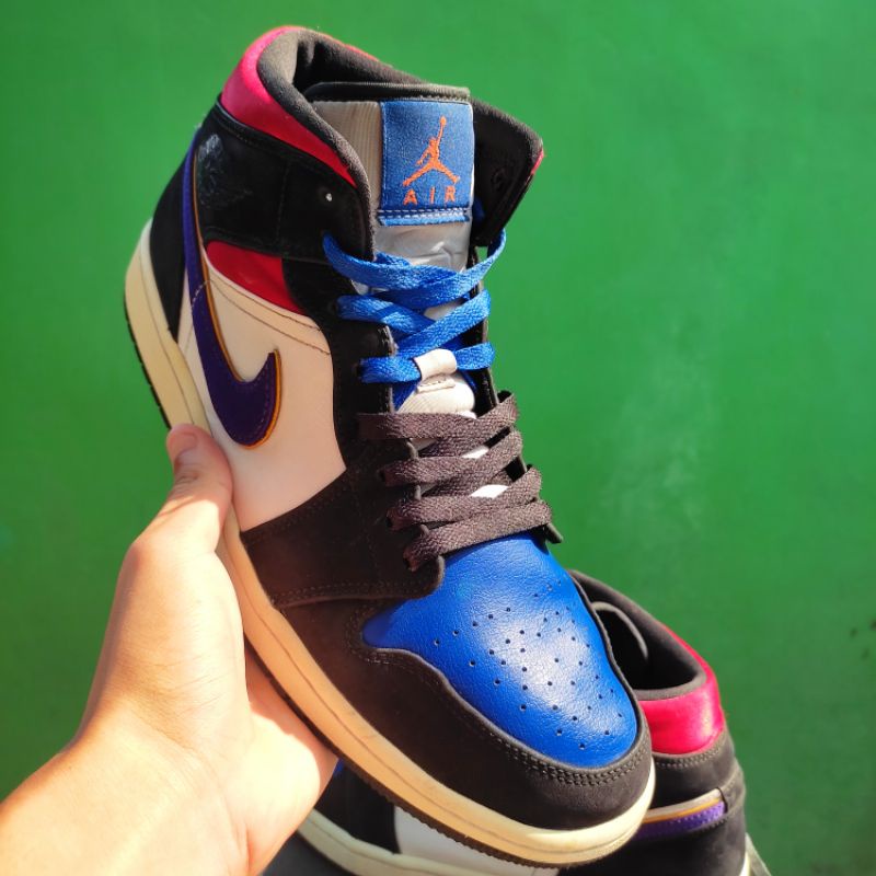 NIKE AIR JORDAN 1 MID TOP 3 LAKERS