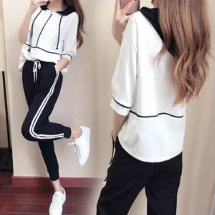 QUEEN FASHION SETELAN SWEETY HOODIE / HITAM PUTIH / TERBARU / WANITA/TERLARIS/TERPOPULER/UKURAN L DAN XL