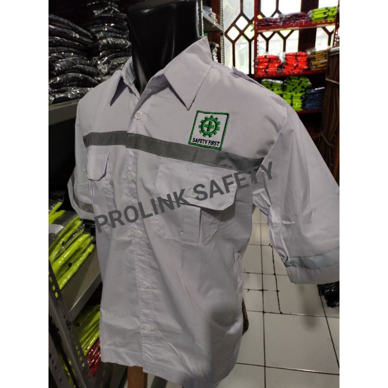 LENGAN PENDEK PUTIH KANCING SERAGAM BAJU SAFETY BERLOGO