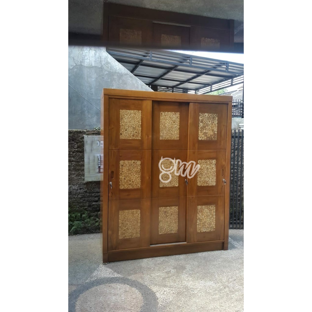 Almari Baju 3 Pintu Sliding Jati Jepara - Lemari Baju 3 Pintu Koin