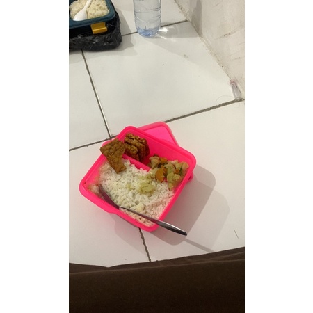 

makan enak