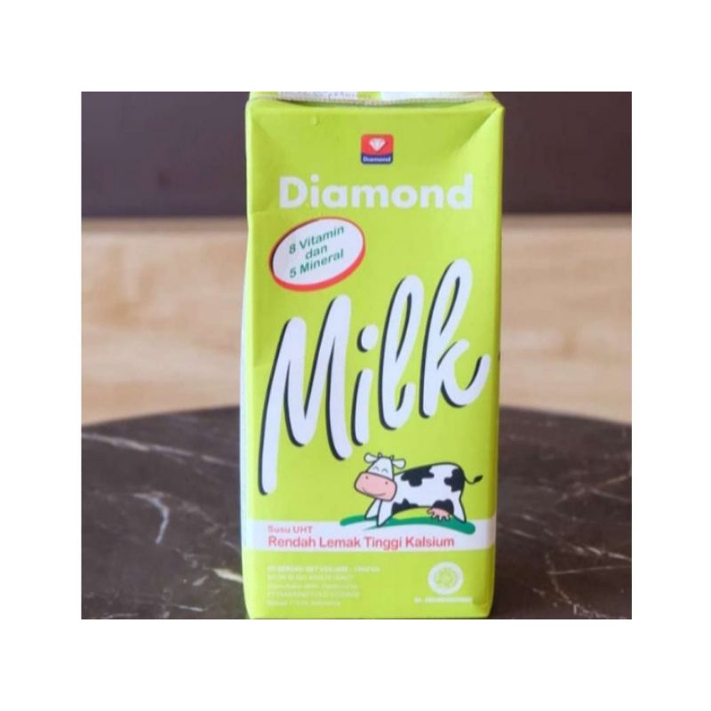 

Diamond UHT Milk Low Fat 1L